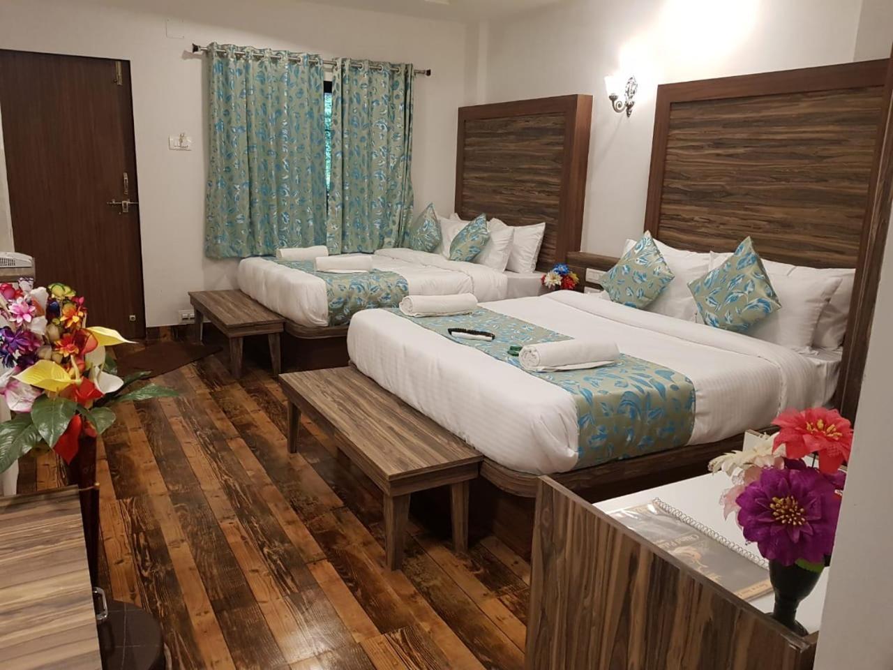 C P Cottage Resort Mahābaleshwar Esterno foto