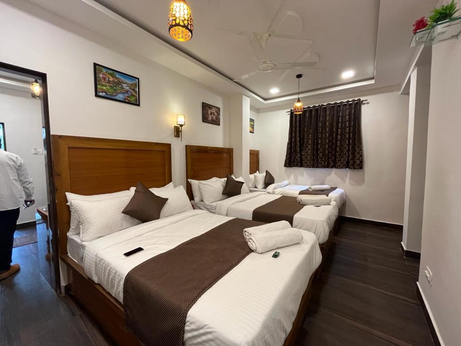 C P Cottage Resort Mahābaleshwar Esterno foto