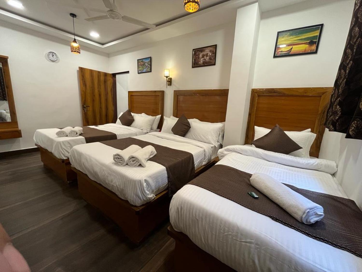 C P Cottage Resort Mahābaleshwar Esterno foto
