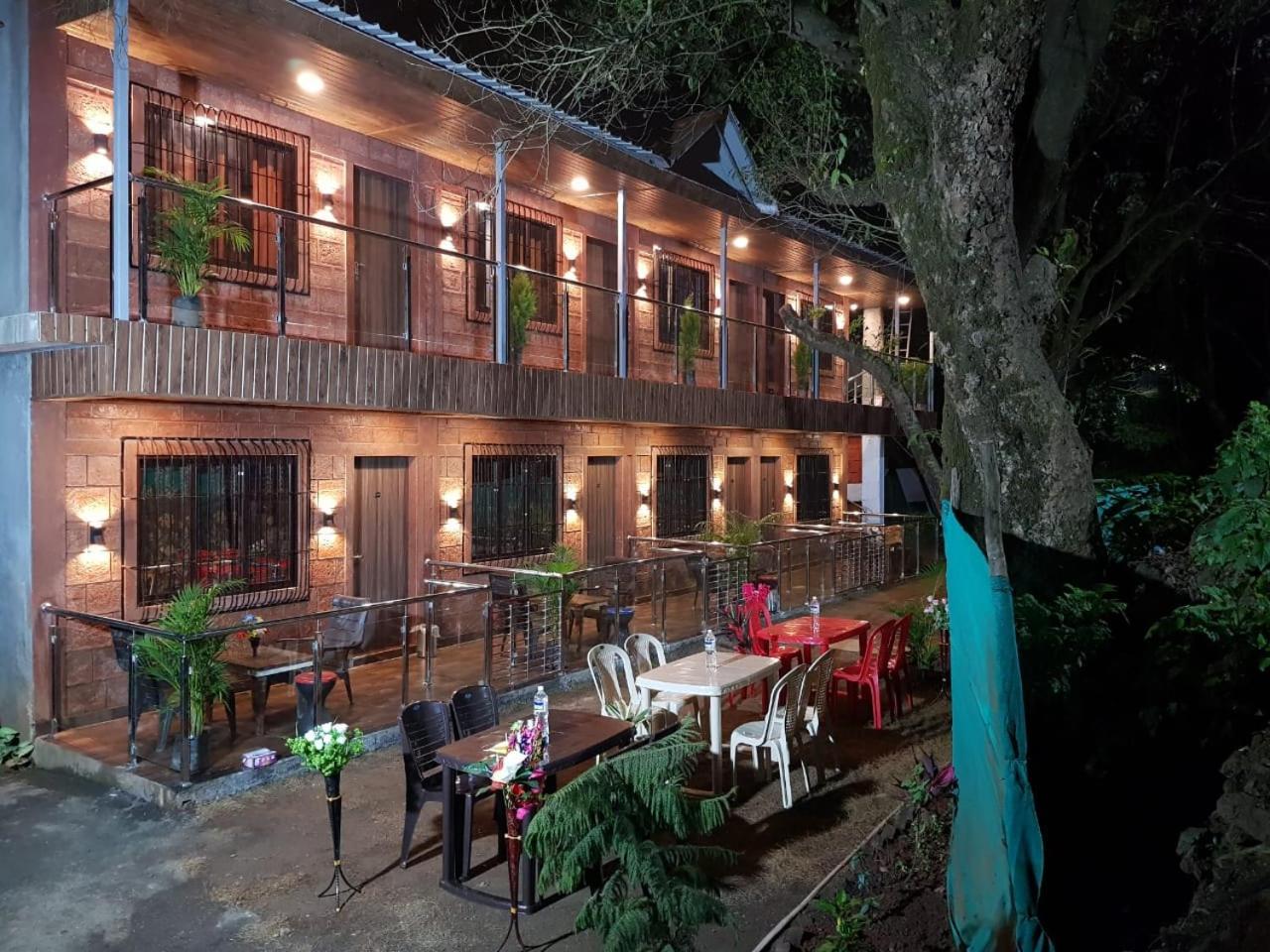 C P Cottage Resort Mahābaleshwar Esterno foto